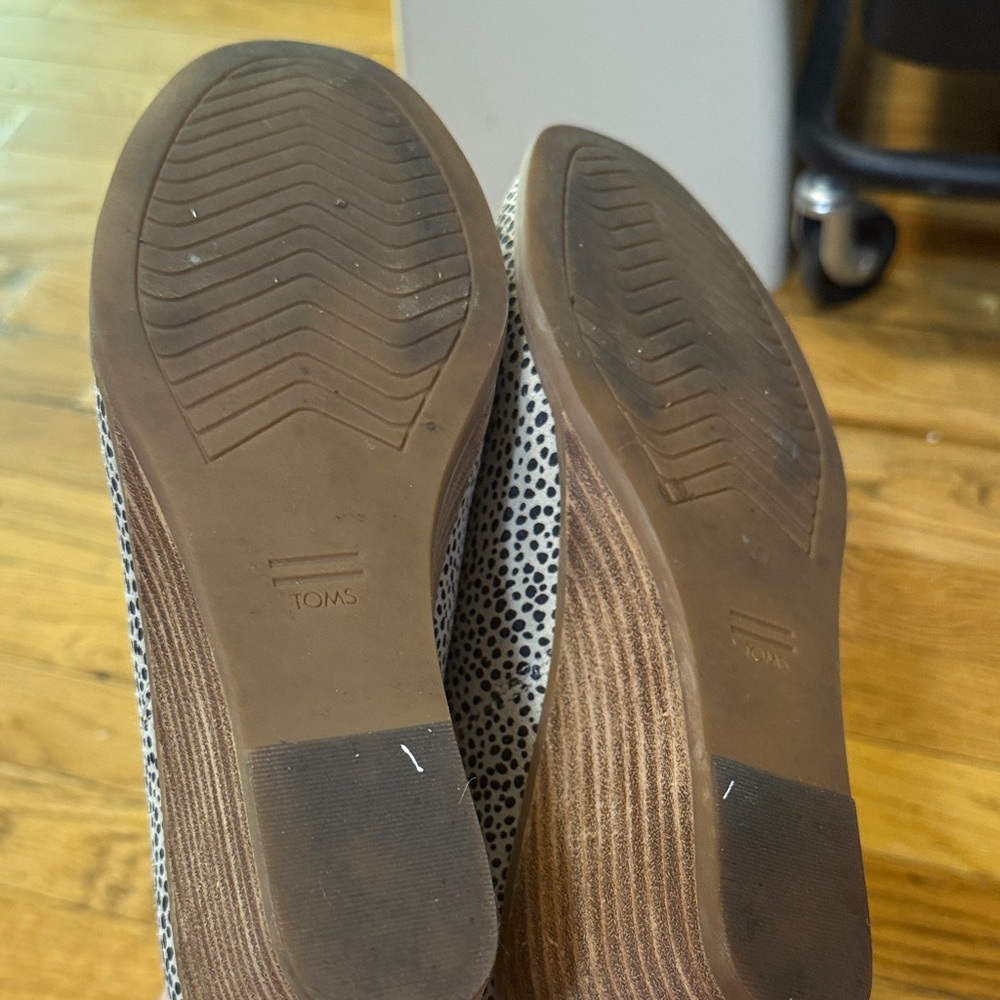 Toms leopard Wedge Ankle Booties - Picture 4 of 5